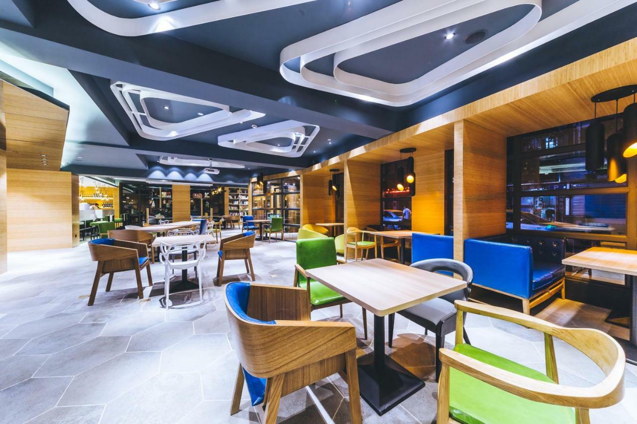 Hotel Ibis Styles Hotel 4*